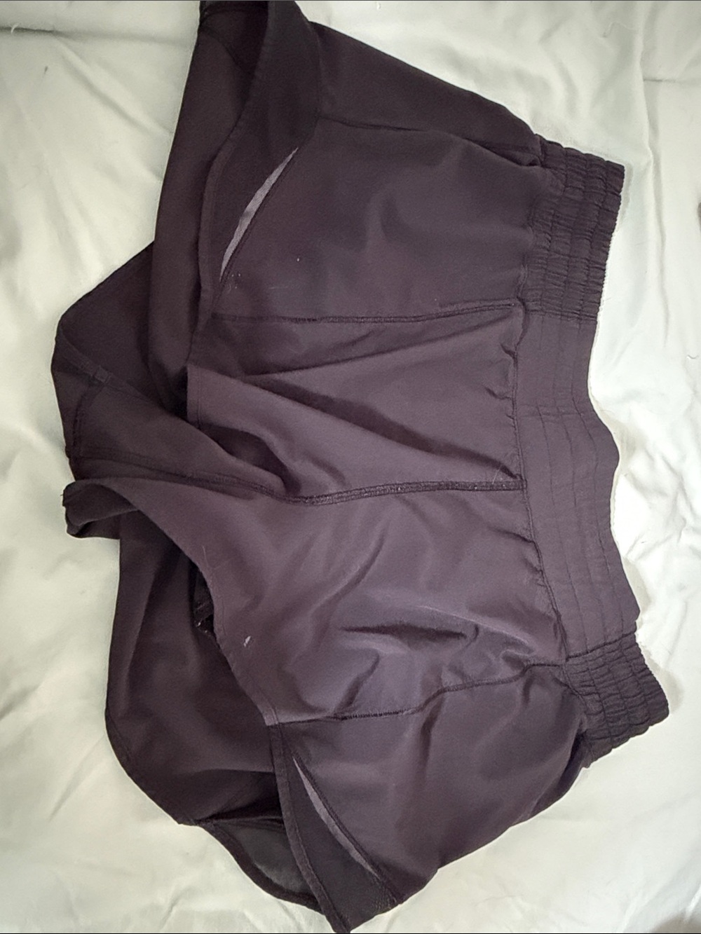 Lululemon hotty hot high rise lined short 2.5”